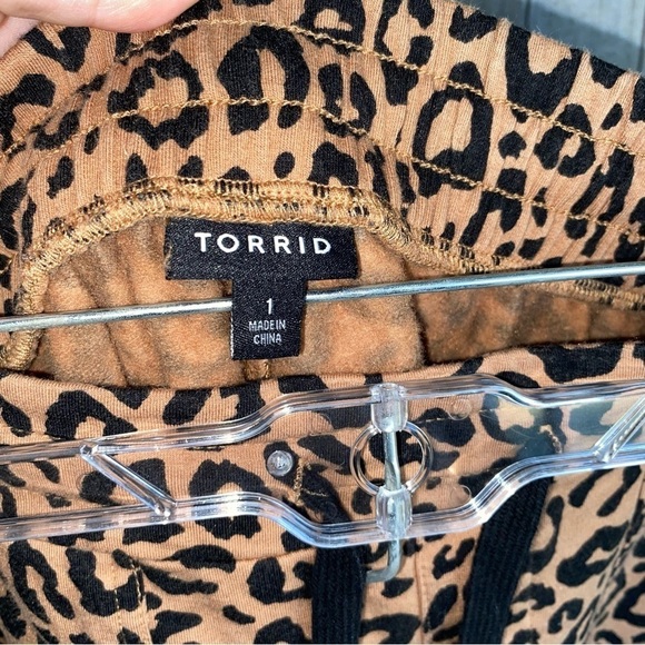 Torrid Leopard Cozy Classic Fit Joggers - Picture 7 of 7